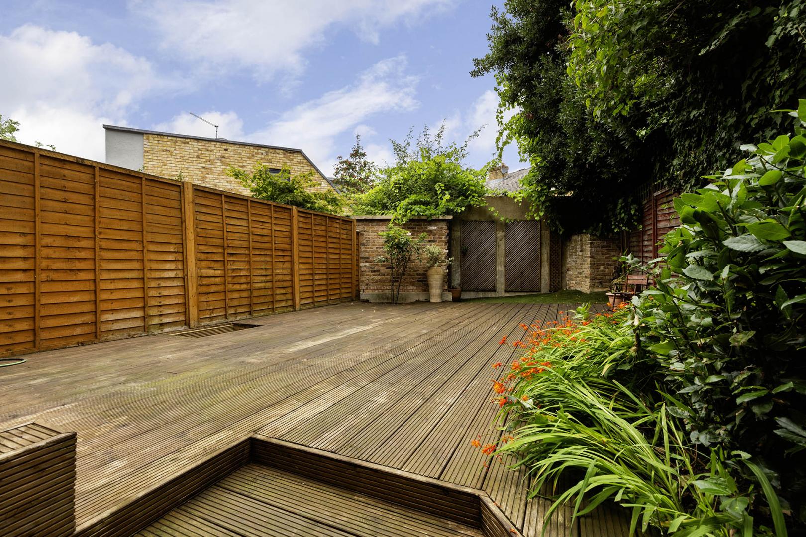 			4 Bedroom, 2 bath, 2 reception House			 Pattison Road, Hampstead
